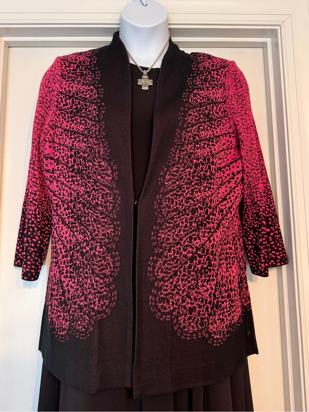 Ming Wang Black and Pink Open-Front Knit Jacket